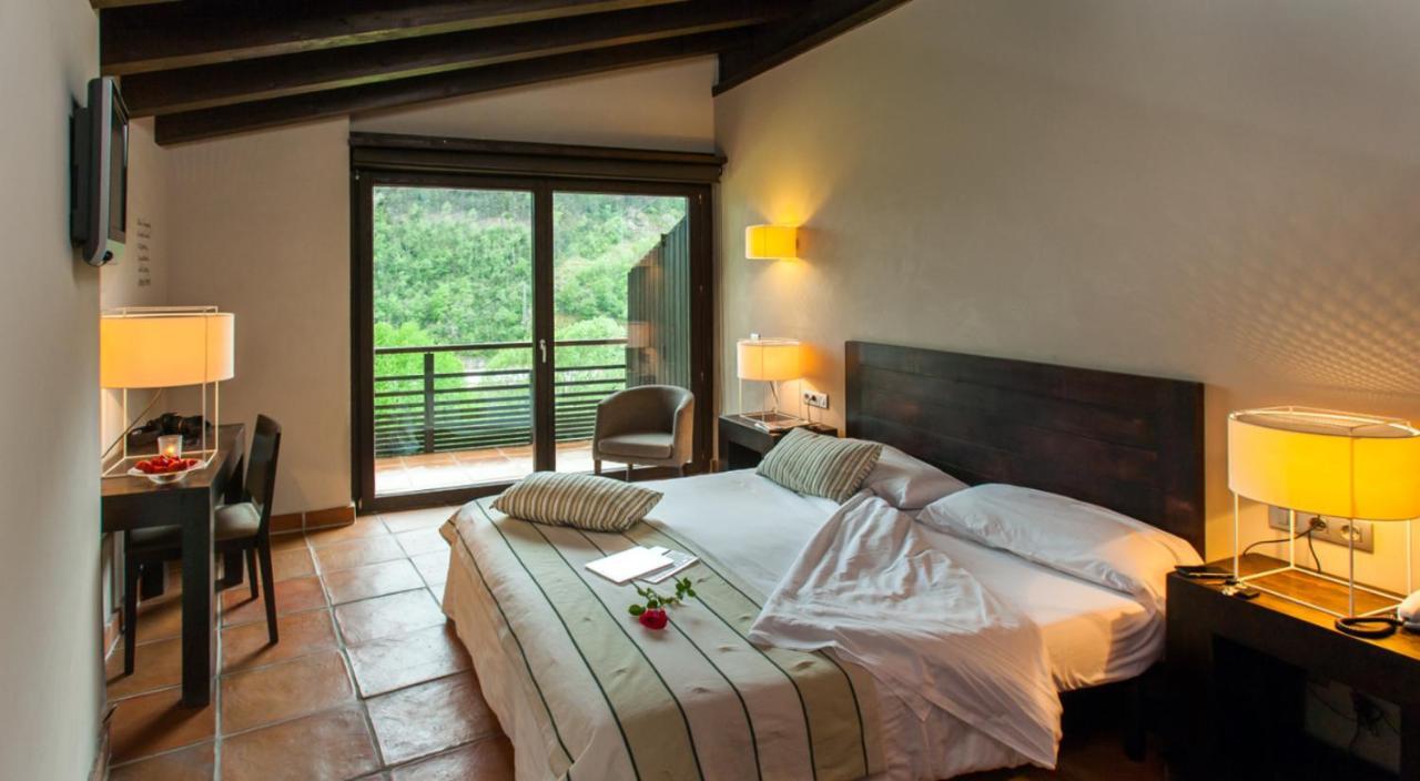 Hotel Rural-Spa Resguard Dels Vents Ribes De Freser Exterior photo